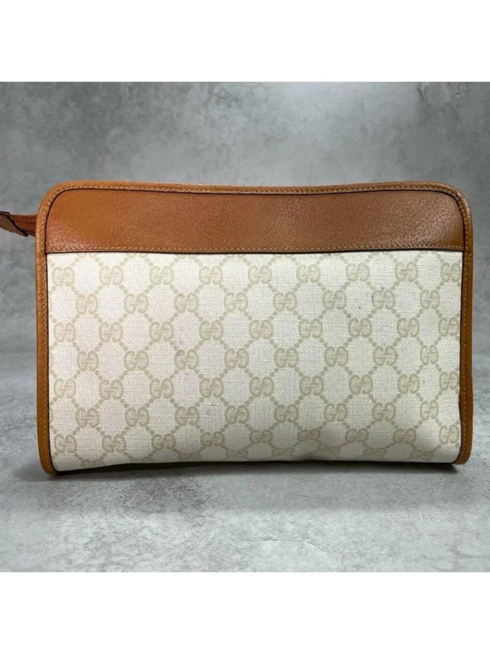 Gucci GG Clutch Beige Brown Leather Logo